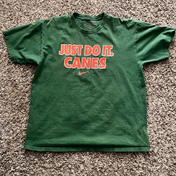 University of Miami T-Shirt. Size Medium - Picture 1 of 5